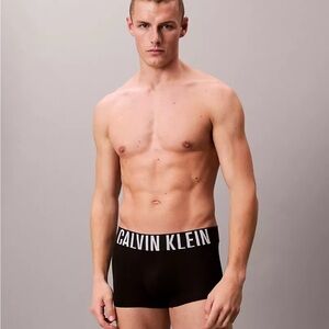 Calvin Klein Microfiber low rise  Trunk - black stretch in size S large logo